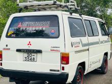 Mitsubishi L300 1986 Van