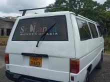 Mitsubishi L300 1983 Van