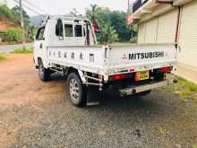 https://riyasewana.com/uploads/mitsubishi-l300-9800384443.jpg