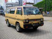 Mitsubishi L300 Delica 1984 Van