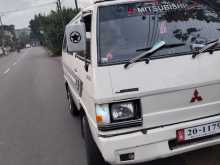 Mitsubishi L300 Delica 1981 Van
