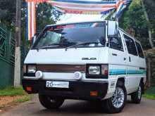 Mitsubishi L300 Delica 1986 Van