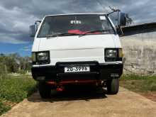 Mitsubishi L300 Delica 1986 Van