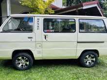 Mitsubishi L300 Delica 1984 Van