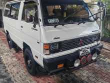 Mitsubishi L300 Star Wagon 1995 Van