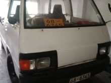 Mitsubishi L300 1985 Van