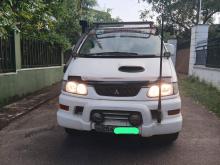Mitsubishi L400 1995 Van