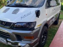 Mitsubishi L400 1994 Van