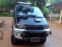 Mitsubishi L400 1994 Van