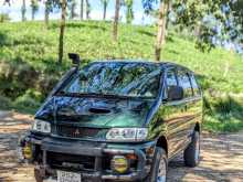 Mitsubishi L400 4WD Space Gear 1995 Van