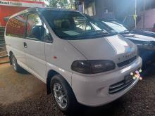 Mitsubishi L400 Sapce Gear 1998 Van