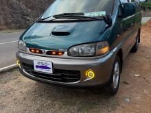 Mitsubishi L400 Space Gear 1994 Van