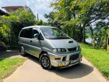 Mitsubishi L400 Spacegear 1999 Van