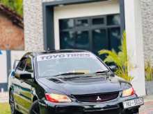 Mitsubishi Lancer Cs3 Glx Limitat Edishan 2004 Car