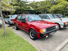 Mitsubishi Lancer Box 1981 Car