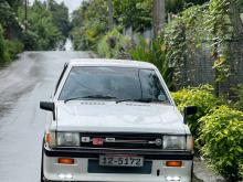 Mitsubishi Lancer Box 1982 Car