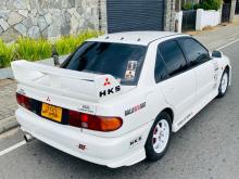 https://riyasewana.com/uploads/mitsubishi-lancer-cb3-1817031317185.jpg