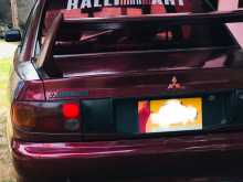https://riyasewana.com/uploads/mitsubishi-lancer-cb8-1993-915142412222.jpg