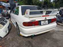 https://riyasewana.com/uploads/mitsubishi-lancer-cb8-1994-1915423312163.jpg