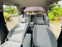 https://riyasewana.com/uploads/mitsubishi-lancer-cs1-122219016285.jpg
