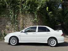 https://riyasewana.com/uploads/mitsubishi-lancer-cs1-2007-117444312933.jpg