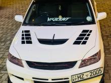 Mitsubishi Lancer Cs1 GlX 2004 Car