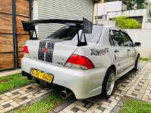 Mitsubishi Lancer Cs3 GLX 2001 Car