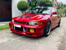 https://riyasewana.com/uploads/mitsubishi-lancer-evo-1995-2811385612061.jpg