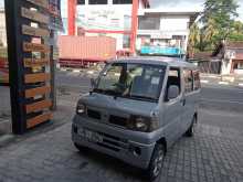 Mitsubishi LE-U6IV 2002 Van