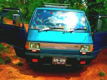 Mitsubishi Lh300 1987 Van