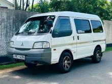 Mitsubishi Lion Face 2007 Van