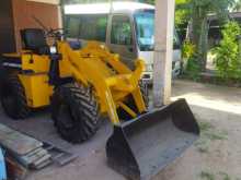 Mitsubishi Loader 2004 Heavy-Duty