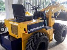 https://riyasewana.com/uploads/mitsubishi-loader-2723061510054.jpg