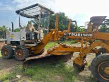 Mitsubishi MG 230 Motor Grader 2000 Heavy-Duty