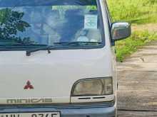 Mitsubishi Minicab 1999 Van