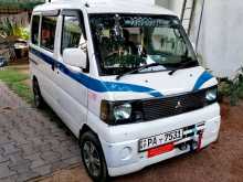 Mitsubishi MiniCab 2001 Van