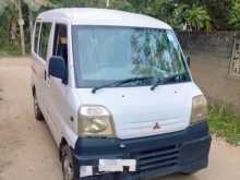 Mitsubishi MiniCab 1999 Van