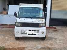 Mitsubishi Freezer 2004 Lorry