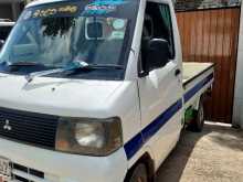 Mitsubishi MiniCab 2001 Lorry