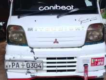 Mitsubishi MiniCab 1999 Van