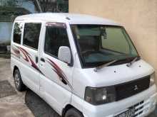 Mitsubishi Mini Cab 2001 Van