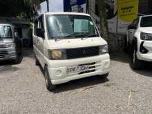 Mitsubishi MiniCab 2001 Van