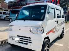 Mitsubishi MiniCab 2013 Van