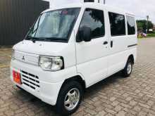 Mitsubishi MINICAB 2011 Van