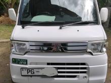 Mitsubishi MiniCab 2011 Van