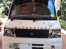 Mitsubishi MiniCab 2001 Van