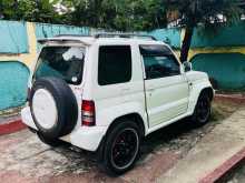 Mitsubishi Mini Pajero 2000 SUV