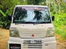Mitsubishi MiniCab 2000 Crew Cab