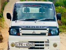 Mitsubishi MiniCab 2011 Truck
