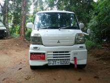 Mitsubishi MiniCab 2000 Van